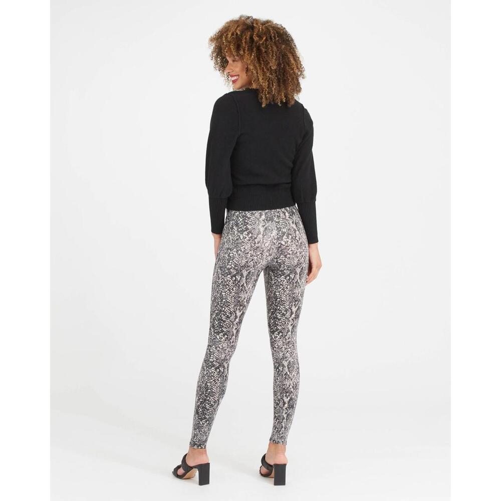 Spanx Faux Leather‎ Snake Shine Leggings Size M Snakeskin Grey Snake Stretch - Picture 7 of 9